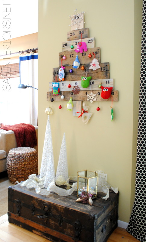Christmas Countdown Calendar using pallets and scraps of leftover wood.  Created by @Jenna_Burger, WWW.JENNABURGER.COM