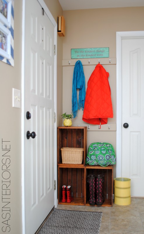 Easy Entry Upgrade with DIY built-in coat hooks and wooden crates via @Jenna_Burger, www.jennaburger.com