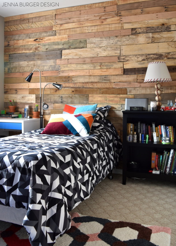 Teen Room Revamp: A pallet wall was added to the focal / bed wall and geometric patterns in bold colors were layered in. Check out more of this space + SOURCES @ www.JennaBurger.com