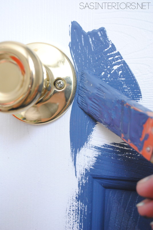 Steps to take for Painting a Door - Add a Pop of COLOR by painting the door. Ditch the typical white (interior or exterior) door and add a splash of color. Check out this great how-to with 5 easy steps to transform a door!