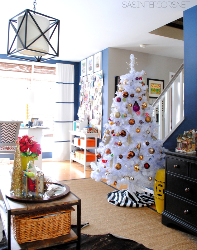 Christmas Home Tour of Jenna Burger, one of the homes featured on the Jennifer Rizzo 2014 Holiday Housewalk