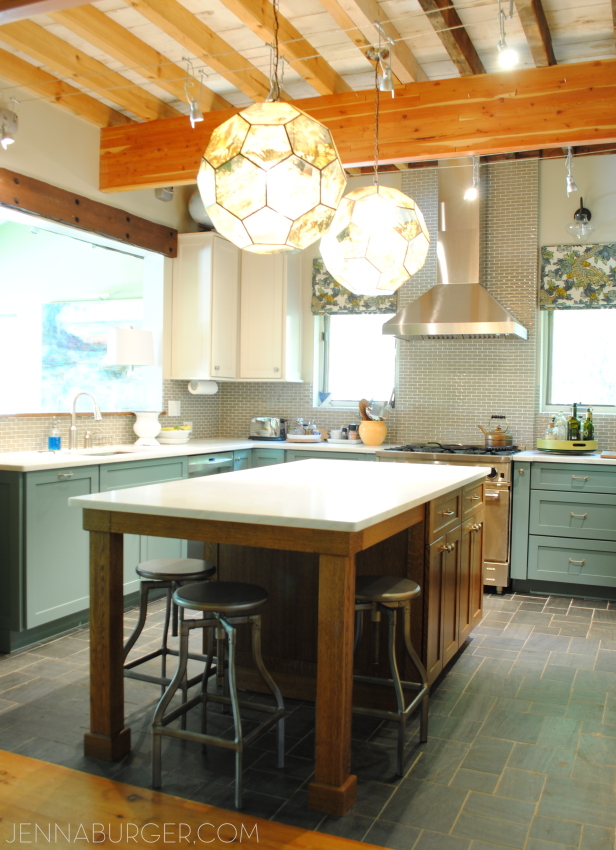 Eclectic Kitchen + Living Room House Tour! A before & after kitchen makeover that is a MUST SEE!