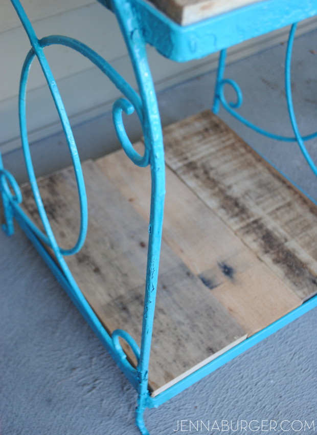 Turquoise Table Before & After: table that was falling apart with no top got a makeover using turquoise spray paint & pallets.